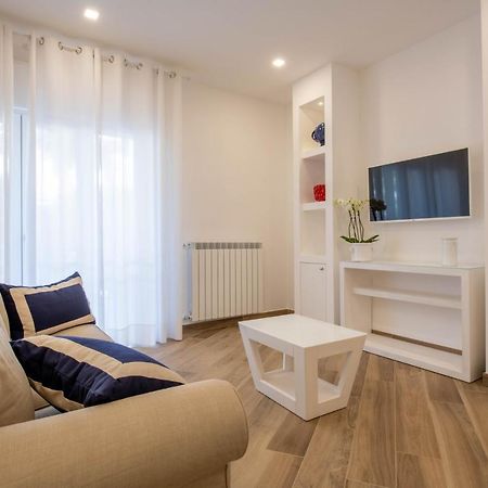Solymar Due Apartment Sorrento Luaran gambar