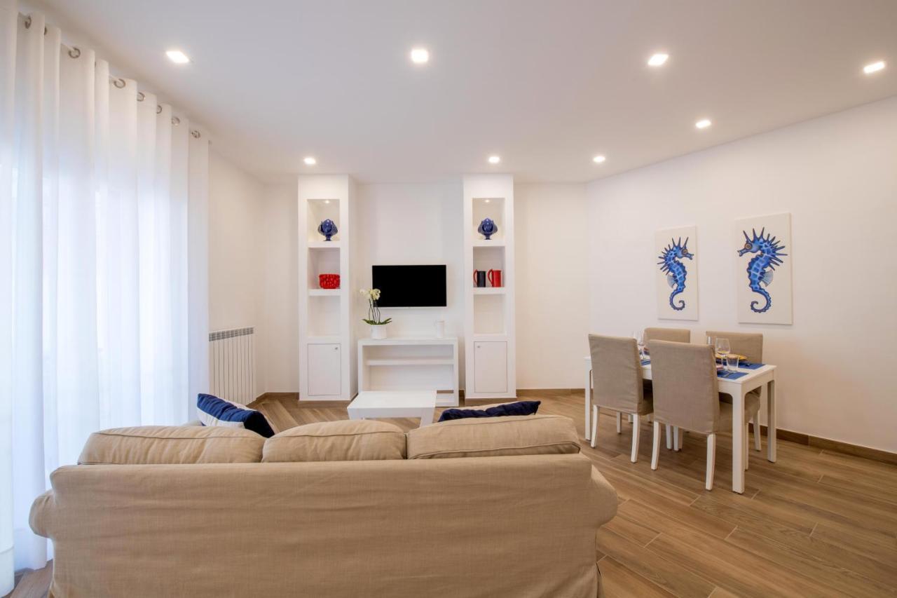 Solymar Due Apartment Sorrento Luaran gambar