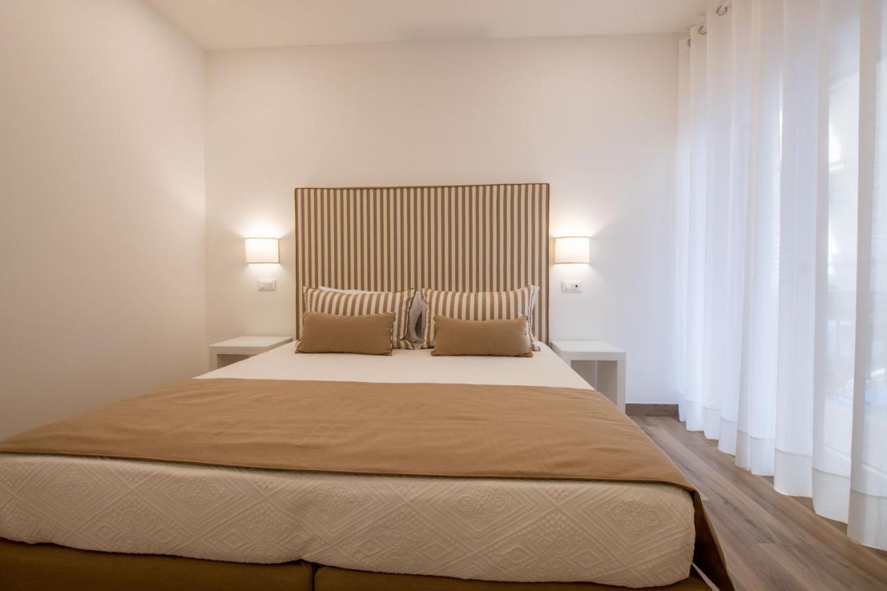 Solymar Due Apartment Sorrento Luaran gambar